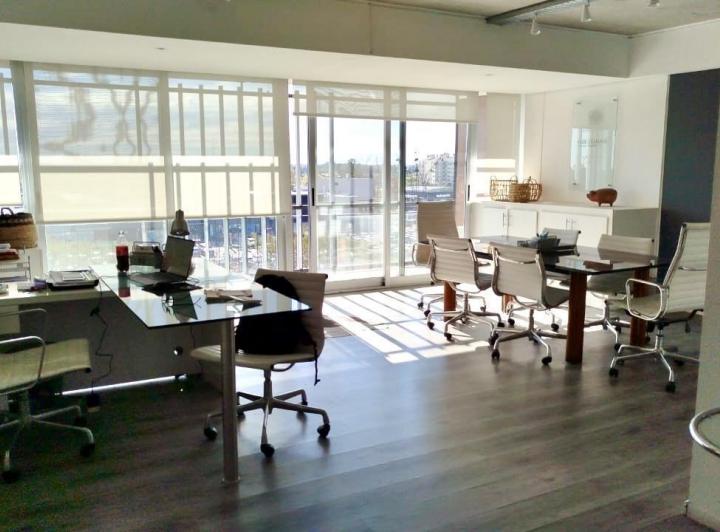 Oficina comercial · 60m² · 2 Ambientes · 1 Cochera