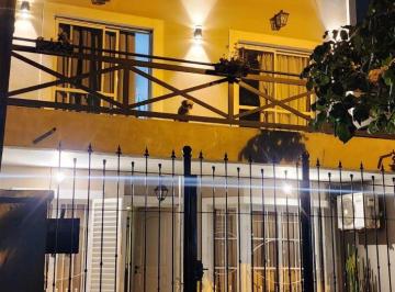 Casa de 7 ambientes, San Miguel de Tucumán · Hermoso Duplex 4 Dorm. en Alquiler Barrio Lomas de Tafi