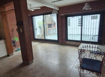 PH de 4 ambientes, Vicente López · PH en Pb | Jardín + Parrilla + Monoambiente | a m de Av Maipú