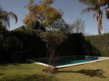 Casa · 400m² · 7 Ambientes · 3 Cocheras · Martinez, Impecable Casa Antigua en Venta en Excelente Ubicación