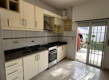 Casa de 4 ambientes, La Matanza · Triplex 4 Amb C/ Cochera