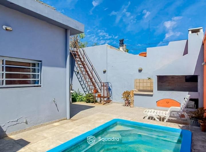 Casa · 182m² · 5 Ambientes · 1 Cochera
