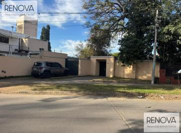 Casa · 480m² · 6 Ambientes · 1 Cochera · Excelente Casa en Jardín Espinosa! Apta Credito!