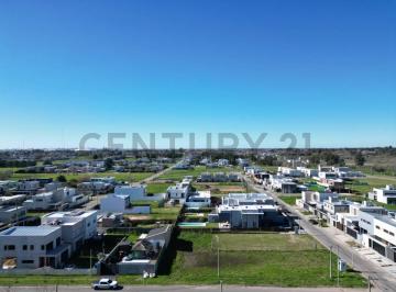 Terreno · 208m² · 501 y 140 Lote en Altos de Don Carlos II en Venta Gorina