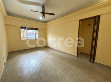 Departamento de 3 ambientes, Velez Sarsfield · Amplio 3 Ambientes con Patio en Excelente Ubicación