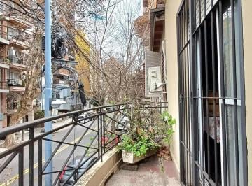 PH · 134m² · 5 Ambientes · PH de 2 Plantas en Villa del Parque con Terraza