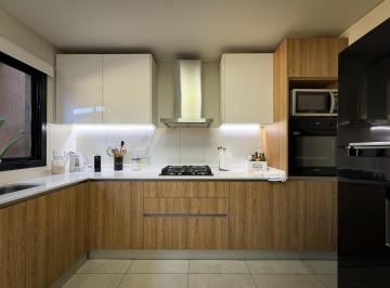 PH · 180m² · 6 Ambientes · 2 Cocheras · Duplex en Venta 3 Dormitorio Housing La Domitila