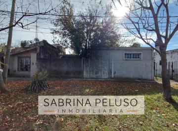 Casa · 90m² · 3 Ambientes · 1 Cochera · Venta Casa Castelar Sur