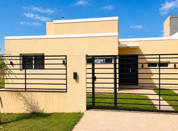 Casa · 99m² · 3 Ambientes · 1 Cochera · Casa en Tierra de Sueños 3 - Sector a
