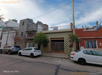 Depósito · 152m² · Arredondo Nro. 80 Avellaneda - Taller / Deposito / Galpón en Venta.