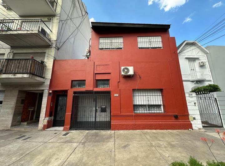 PH · 210m² · 4 Ambientes · 1 Cochera
