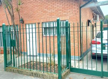 Casa · 347m² · 3 Ambientes · 1 Cochera · Casa en Beccar