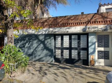 PH · 102m² · 5 Ambientes · 1 Cochera · PH Tipo Casa 5 Ambientes en Venta Terraza Pompeya