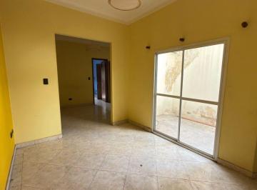 PH de 4 ambientes, Villa del Parque · PH de 4 Ambientes con Patio. Muy Luminoso, Amplio y con Excelente Distribución