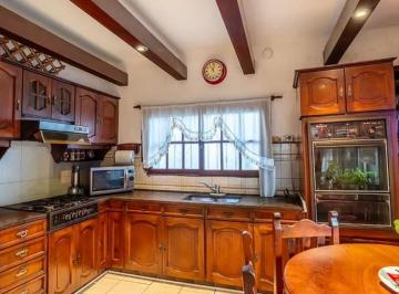 w1.webp · Venta Casa 4 Ambientes Wilde con Cochera, Terraza y Parrilla Ideal Inversores