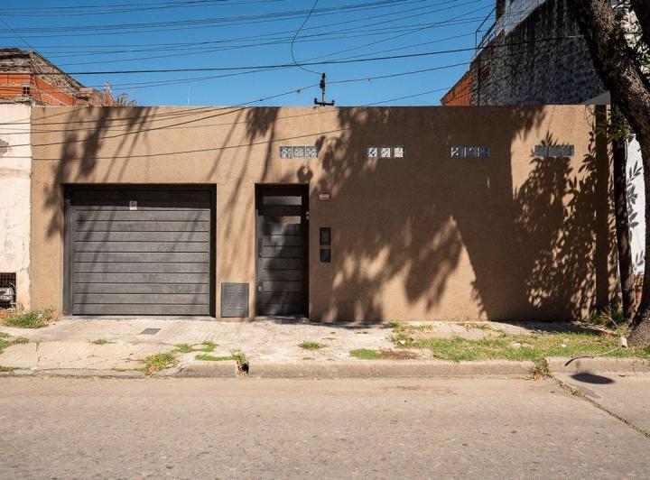 Casa · 107m² · 5 Ambientes · 2 Cocheras