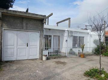 Casa · 191m² · 4 Ambientes · 1 Cochera · Venta 3 PH en Bloque Multifamiliar en G Catan