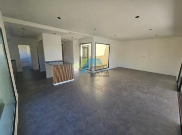 Casa · 162m² · 4 Ambientes · 2 Cocheras · Casa en Venta en Santa Sofía, Pilar del Este, Pilar