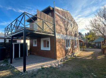 Casa de 5 ambientes, Capilla del Monte · Casa de 2 Plantas con Balcón a Las Sierras