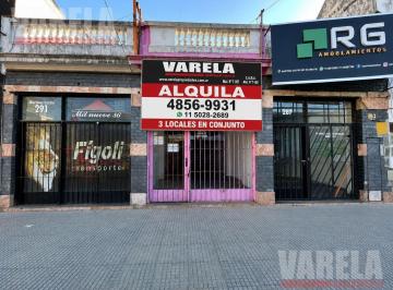 Local comercial · 97m² · Alquiler - Tres Locales en Conjunto - Martinez Castro Al 200 - Floresta. U$s 2.000