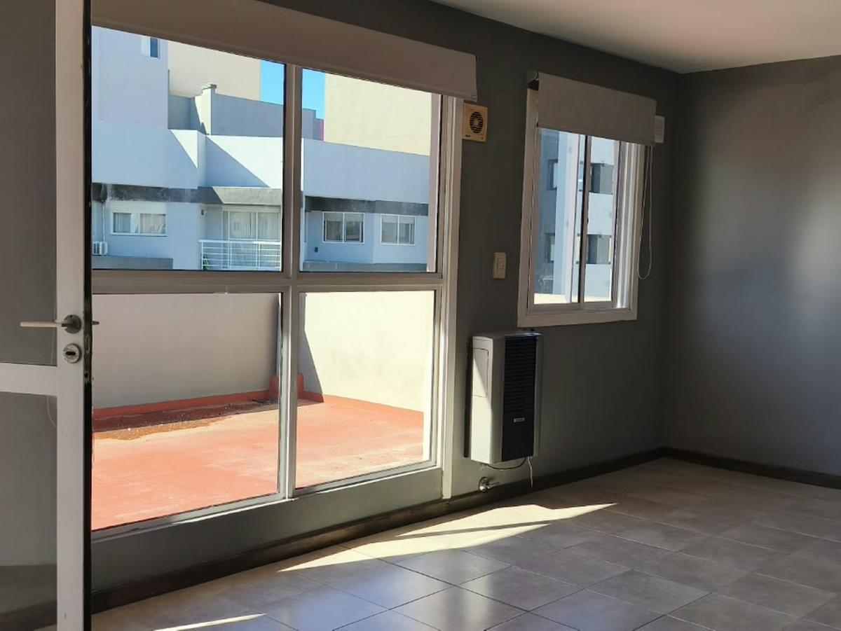 Alquiler dos ambientes con terraza zona chuvin