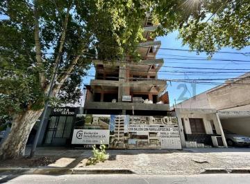 Departamento · 32m² · 1 Ambiente · Venta Monoambiente - Caseros - Permuta - Financia