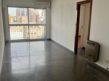 Departamento de 3 ambientes, La Matanza · Dto 3 Amb + Cochera en Muy Buen Estado / Muy Luminoso