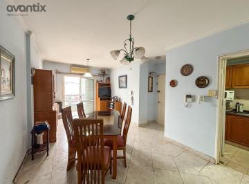 Departamento · 50m² · 4 Ambientes · Departamento Centrico Todos Los Servicios