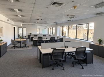 Oficina comercial · 352m² · 2 Cocheras · Alquiler de Oficina Corporativa en Piso 8 de 352 m² con 2 Cocheras en Microcentro