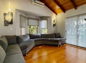 Casa de 9 ambientes, Córdoba · Casa en Venta – Los Cielos, Valle Escondido | Zona Norte, Córdoba - 6 Dorm. | 4 Baños | 4 Dormi