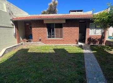 PH · 88m² · 4 Ambientes · Hermoso PH en Venta - Zona Florida - Lavalle Al 2300