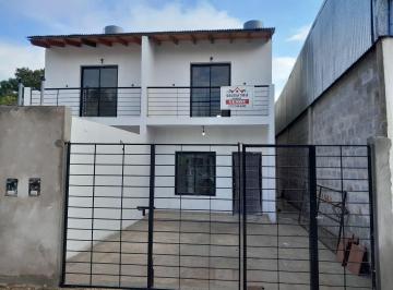 Casa · 90m² · 3 Ambientes · 1 Cochera · Vendo Dúplex de Categoría a Estrenar en Esquina Corrientes.