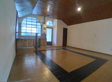 PH de 2 ambientes, Lomas de Zamora · Con Cochera Casa en PH de 2 Amb C/ Patio Trasero C/ Recibos