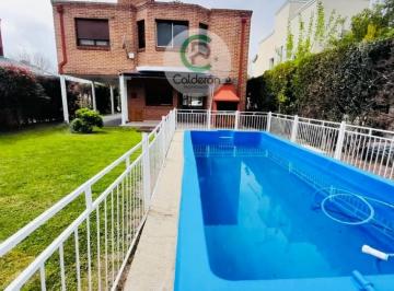 Casa · 110m² · 4 Ambientes · 4 Cocheras · Casa en Alquiler Country Club Banco Provincia