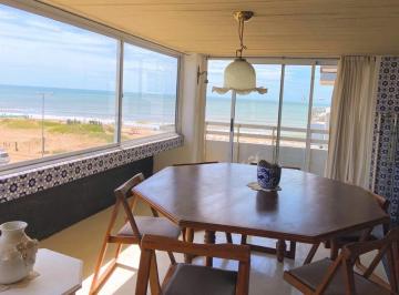 Casa · 132m² · 4 Ambientes · Alquiler por Temporada de Triplex Frente Al Mar en Pinamar
