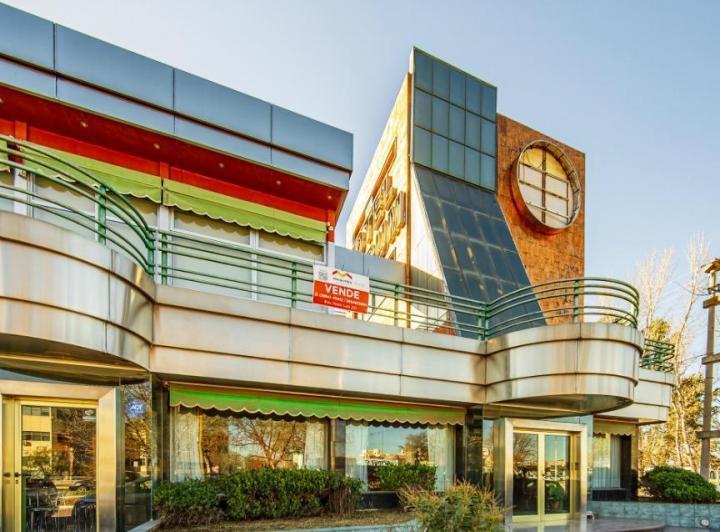 Hotel · 1918m² · 1 Ambiente · 5 Cocheras