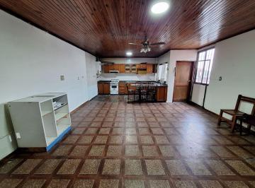 PH de 5 ambientes, Flores · PH de 120 m² con 4 Dorm. en Alquiler en Flores Sur