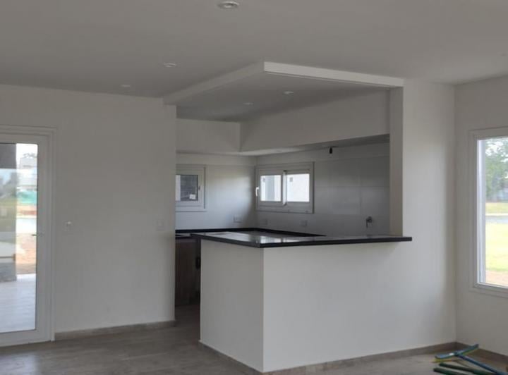 Casa · 172m² · 4 Ambientes · 2 Cocheras