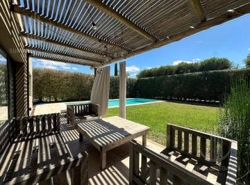 Casa · 180m² · 4 Ambientes · 2 Cocheras · Casa en Una Planta La Horqueta Canning