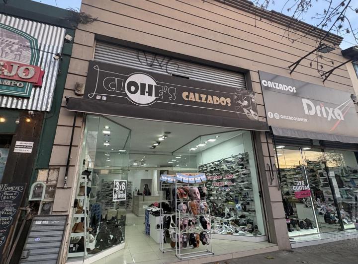 Local comercial · 210m²