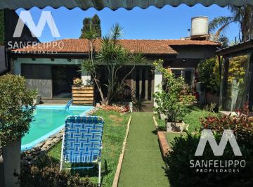 Casa · 207m² · 5 Ambientes · 1 Cochera · Casa Estilo PH - Venta - Wilde - Avellaneda