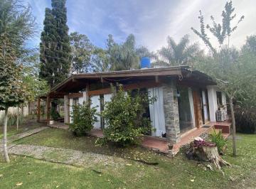 Casa · 197m² · 4 Ambientes · 2 Cocheras · Casa Dos Dorm. en Villa Elvira, Timbúes
