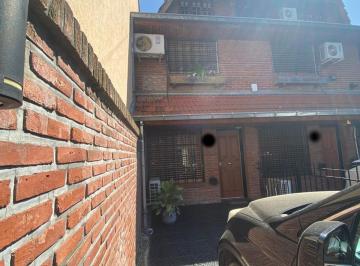 PH de 5 ambientes, Vicente López · PH Triplex con Pileta y Quincho en Olivos Casi Martinez