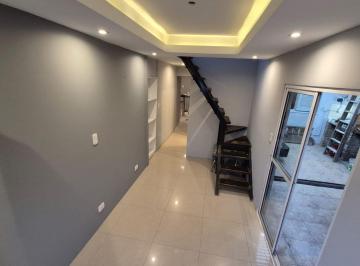 Casa · 90m² · 5 Ambientes · 1 Cochera · Venta Casa Interna (3 Habs) Frente Parque Ohiggins