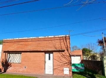 Casa · 90m² · 3 Ambientes · 1 Cochera · Venta Casa Coronel Vidal