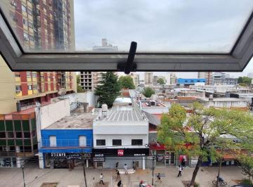 Oficina comercial · 26m² · 1 Ambiente · Oficina Comercial Al Frente. Muy Luminosa. Mejor Ubicación de Caseros.