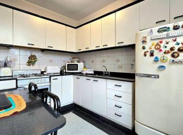 Casa · 96m² · 3 Ambientes · 1 Cochera · Casa Venta 3 Ambientes Mas Dependencia Cochera