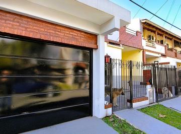 Casa · 120m² · 5 Ambientes · 3 Cocheras · Venta Casa 5 Ambientes con Cocheras Ciudad Evita