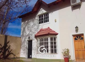 PH · 82m² · 3 Ambientes · 1 Cochera · PH en Capital