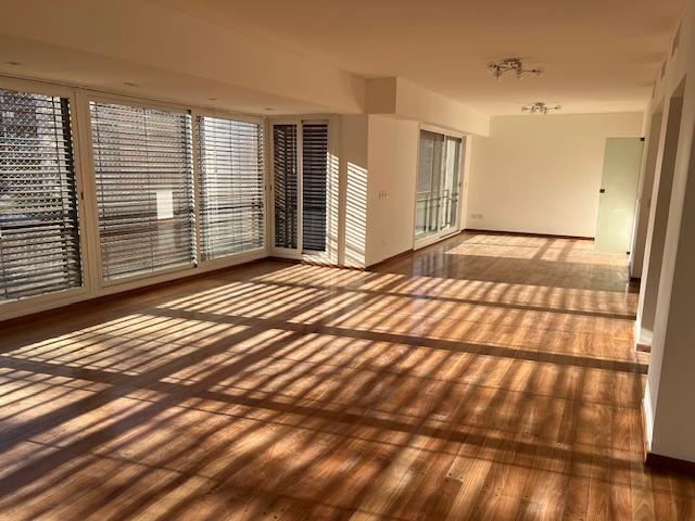 Departamento · 180m² · 4 Ambientes · 2 Cocheras